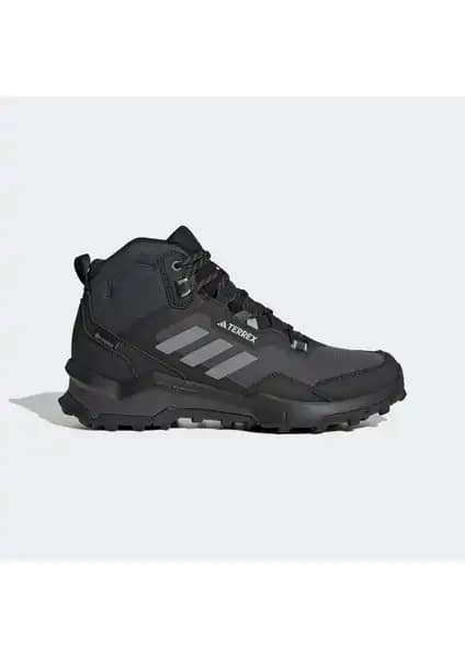 Adidas Terrex AX4 ve Salomon Outsnap: Doğa ve Şehir İçin En Uygun Yürüyüş Botları Karşılaştırması 1