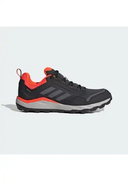 Adidas Tracerocker 2.0 Gore Tex ve Merrell Accentor 3 Outdoor Ayakkabıları Karşılaştırması 1