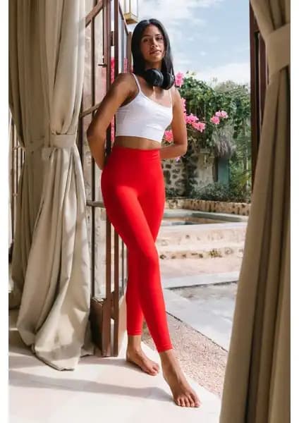 Jerf Marka Spor ve Günlük Kullanım İçin Crop Top ve Tayt Karşılaştırması 2