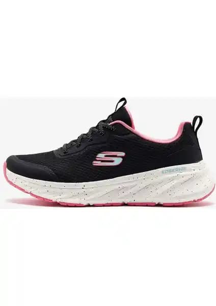 Skechers Edgeride ve Go Walk 6 Karşılaştırması: Hangi Spor Ayakkabı Sizin İçin Uygun