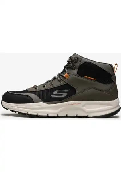 Skechers Escape Plan 2.0 ve OAK CANYON Karşılaştırması: Hangi Ayakkabı Sizin İçin Uygun 1