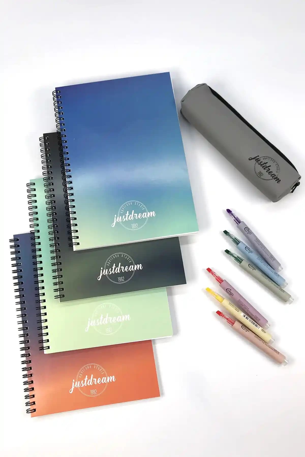 Apeirona Limitless Art Mega Okul Seti Yaratıcılığı Destekleyen Geniş Kapsamlı Tasarım