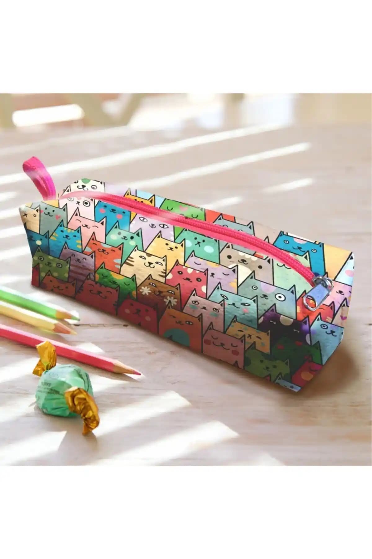 Filemo Tasarım Renkli Kalem Kutusu: Dayanıklı ve Şık Ofis ve Okul Malzemeleri