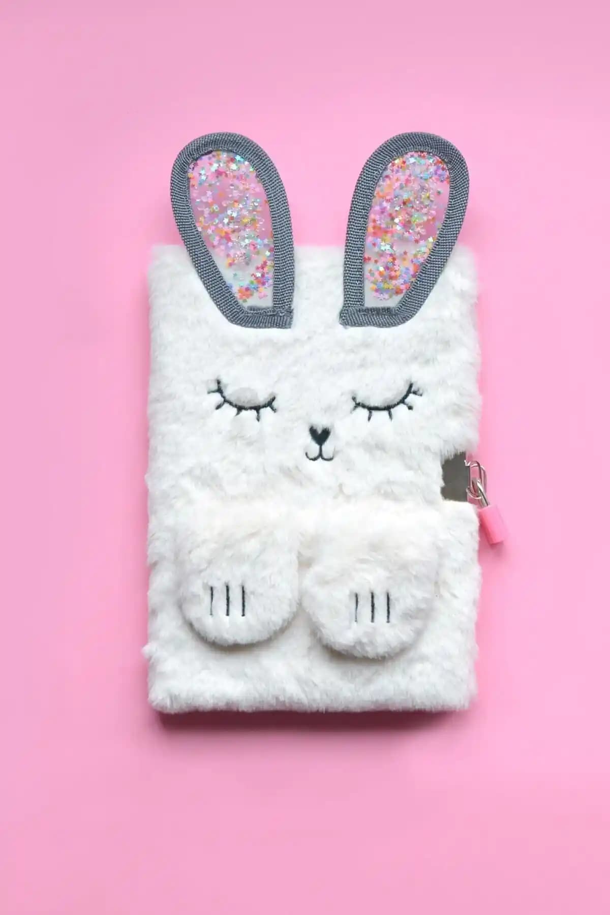 Kagito Peluş Defterleri Karşılaştırması: Kilitli Rabbit ve Rainbow Modellerinin Özellikleri