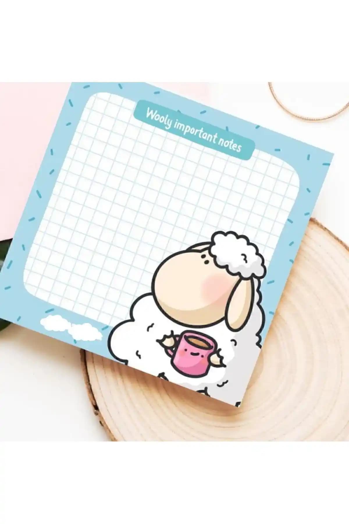 Küçük Not Kağıtları Karşılaştırması: Koyun Desenli ve Kurabiye Yiyen Ayıcık Memopadlar