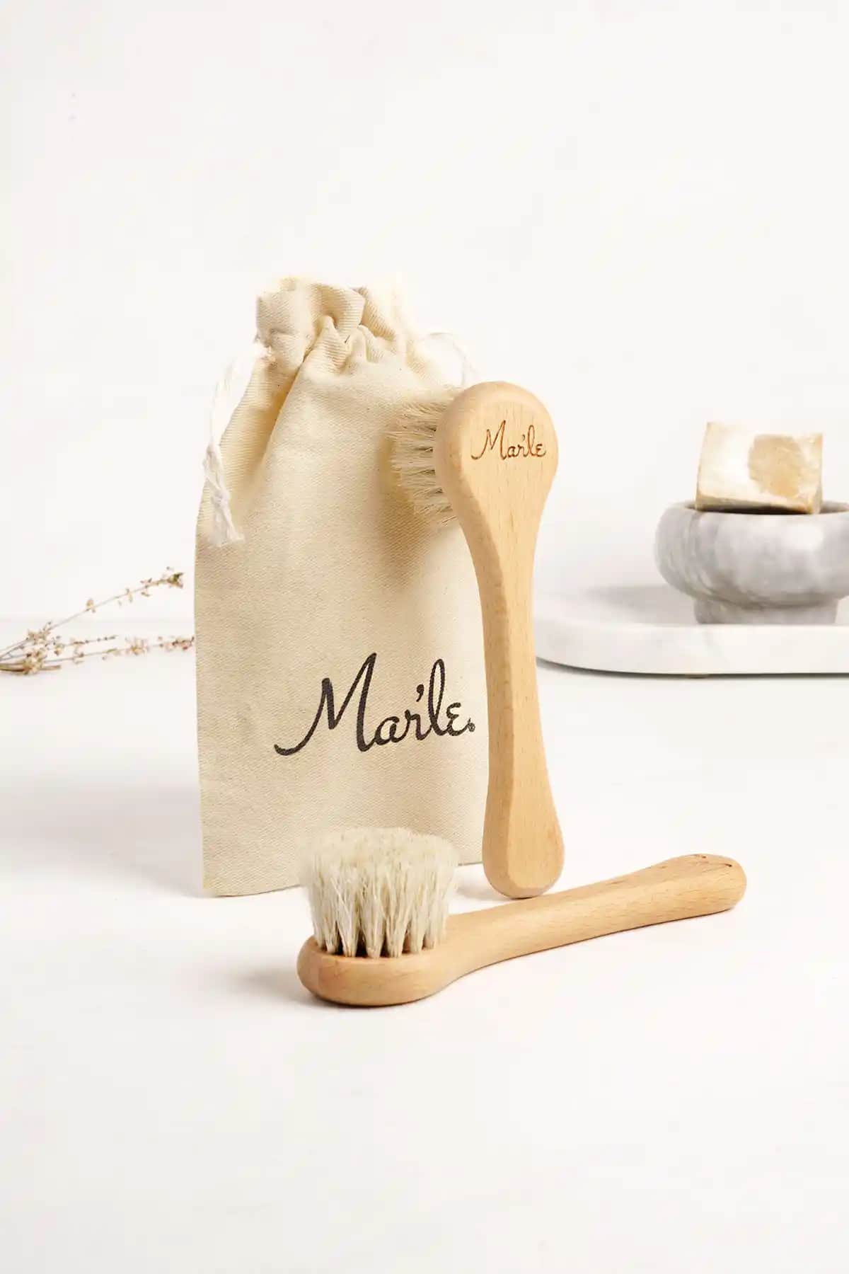 Mar’le %100 Doğal At Kılı Yüz Bakım Fırçası - Doğallık ve Etkinliği Bir Arada Sunar