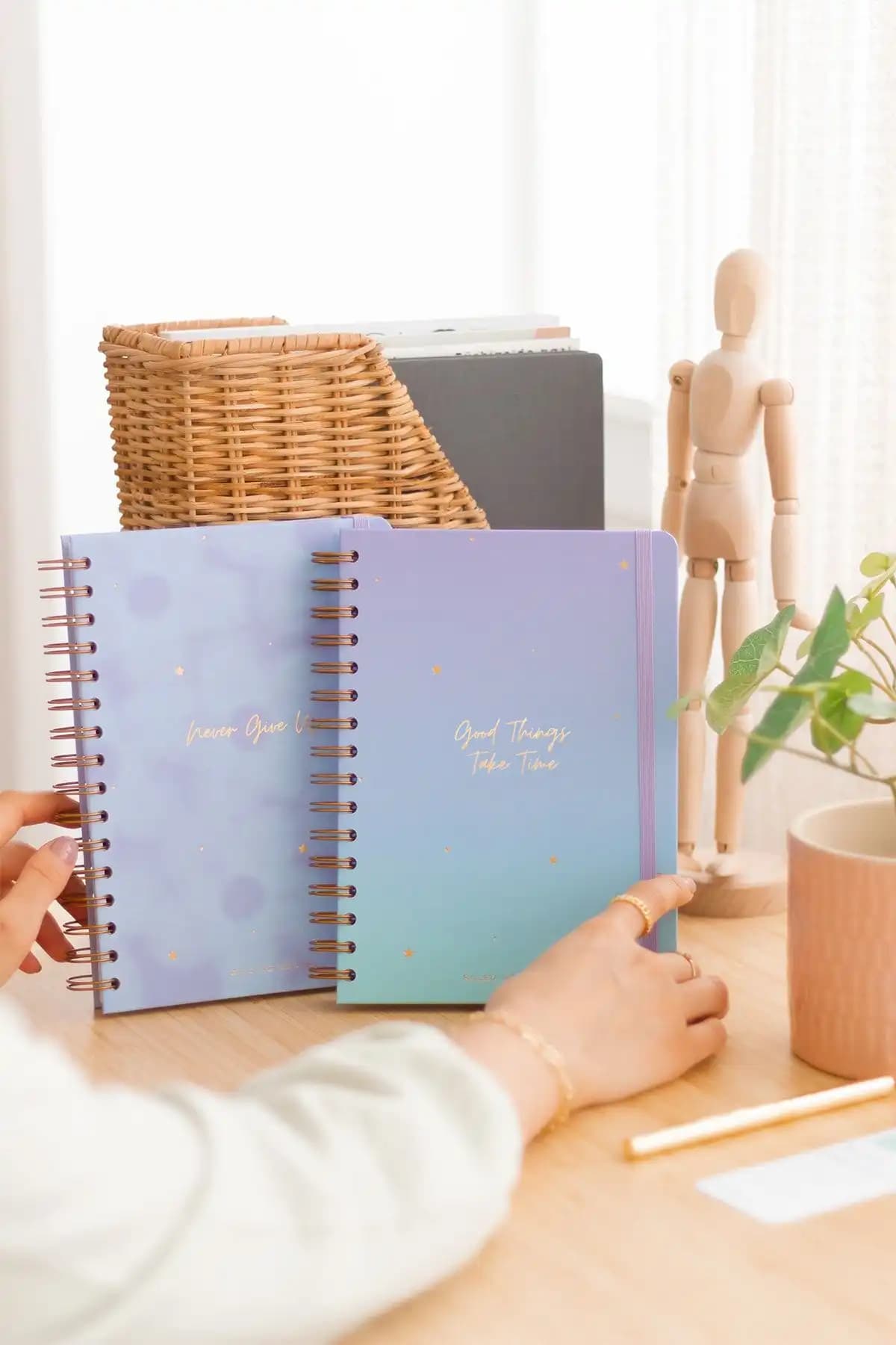 Matt Notebook Setleri Karşılaştırması: 15x15 cm Kare ve A5 15x21 cm Modelleri 2