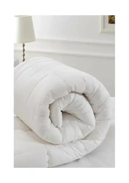 Özdilek Microsoft ve Yataş Bedding Macaron Yorgan Karşılaştırması 1