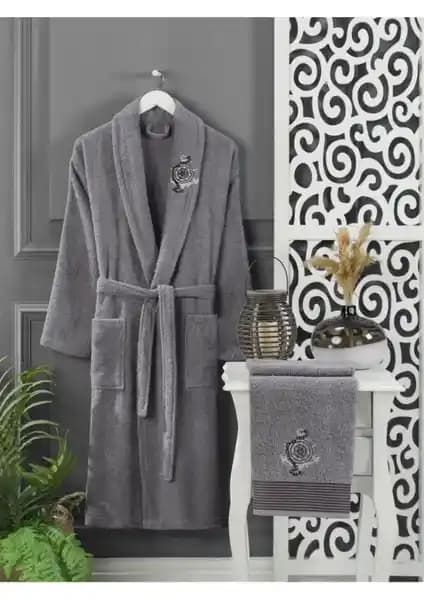 Casnack Antrasit ve Gri Fuşya Havlulu Bornoz Setleri Karşılaştırması