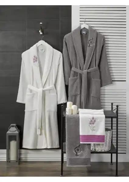 Casnack ve Güvenal Bornoz Setleri Karşılaştırması: Özellikler ve Kullanıcı Yorumları