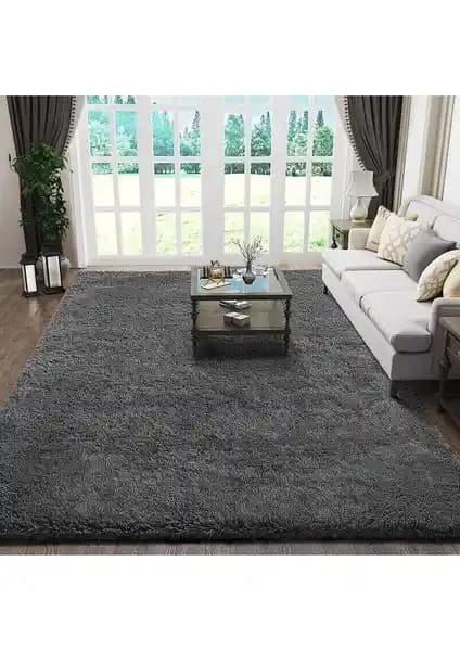 Saraz Halı Antrasit ve Valery Home Comfort Puffy Peluş Halı Karşılaştırması