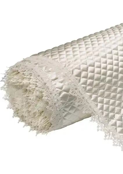 Alper Başhelvacı Tasarımı Vintage Saten Raf Örtüsü Krem Renkli ve Sınırlı Üretim