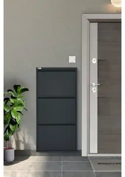 Arpelia ve Liccia Metal Ayakkabılık Karşılaştırması: Tasarım, Dayanıklılık ve Kullanım Özellikleri