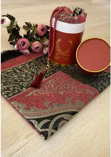 Ayhan Ayhanhome Bordo Seccade Seti: Lüks ve Zarif Tasarım ile Hediye Seçenekleri