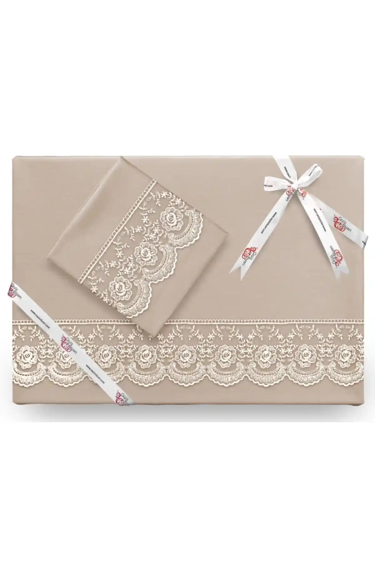 Çeyiz Diyarı Fransız Dantelli Kure Çeyizlik Nevresim Takımı Cappucino 200x220 cm Sade ve Şık Tasarım