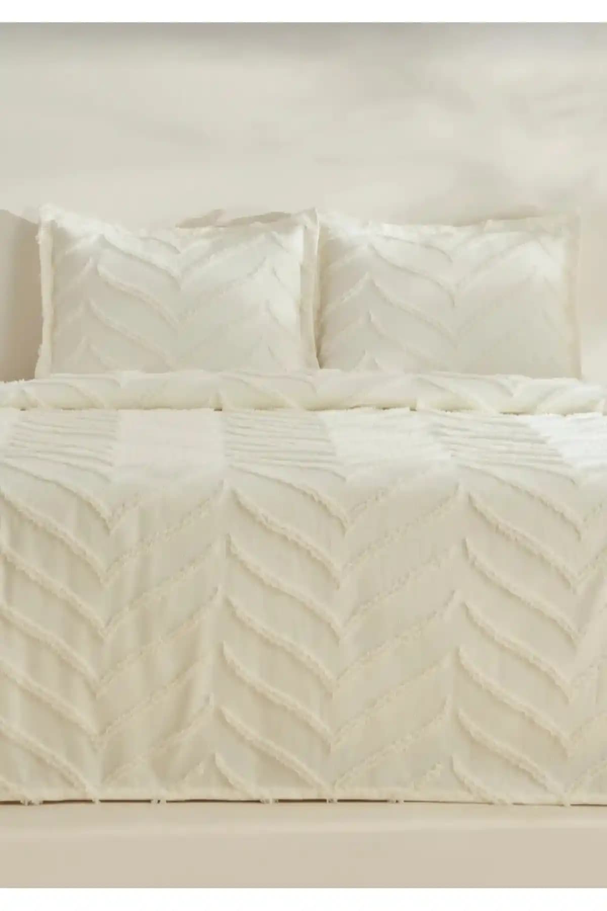 Diabella Merve 3 Parça Çift Kişilik Yatak Örtüsü Modern ve Şık Tasarım