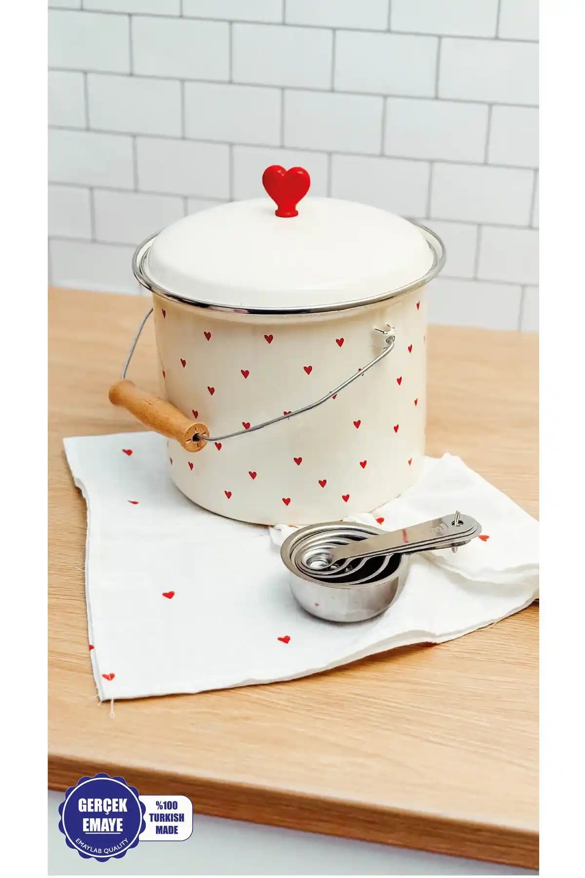EMAYlab Cupid Kalp Desenli Emaye Yoğurt ve Bakliyat Kabı 3 Litre Şık ve Dayanıklı Tasarım