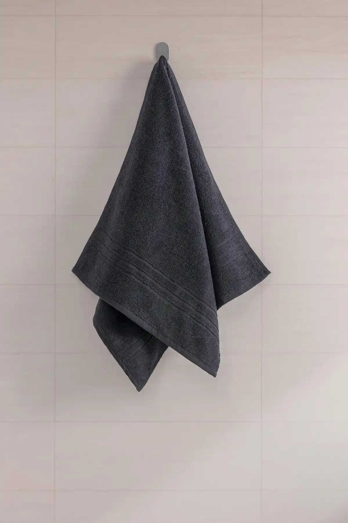 Ender Home 30x90 İndantren Spor Havlusu: Yüksek Emicilik ve Dayanıklılık Sağlayan Çok Renkli Tasarım