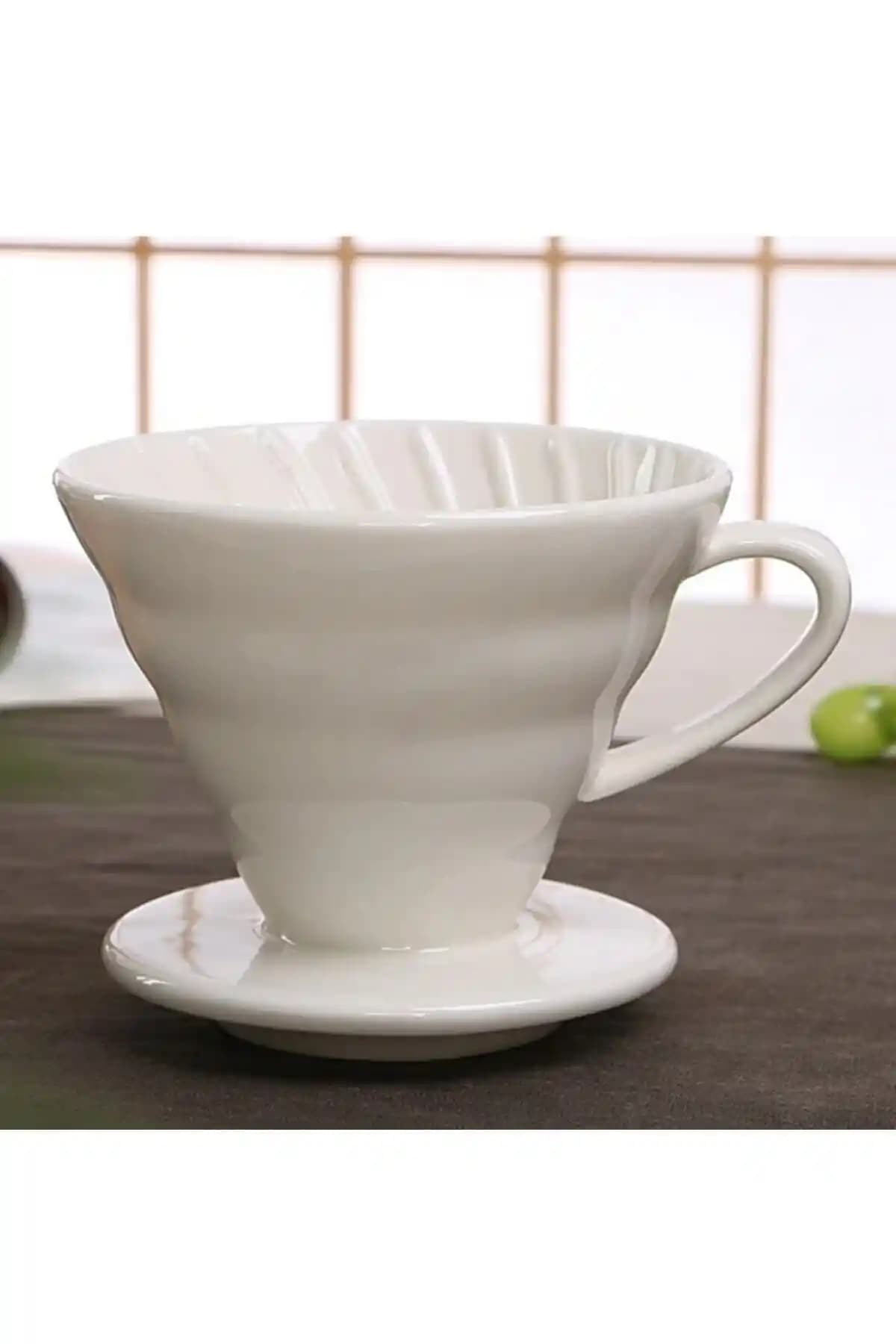 Fenusa Beyaz V60 Seramik Kahve Demleme Ekipmanı İncelemesi ve Kullanıcı Yorumları