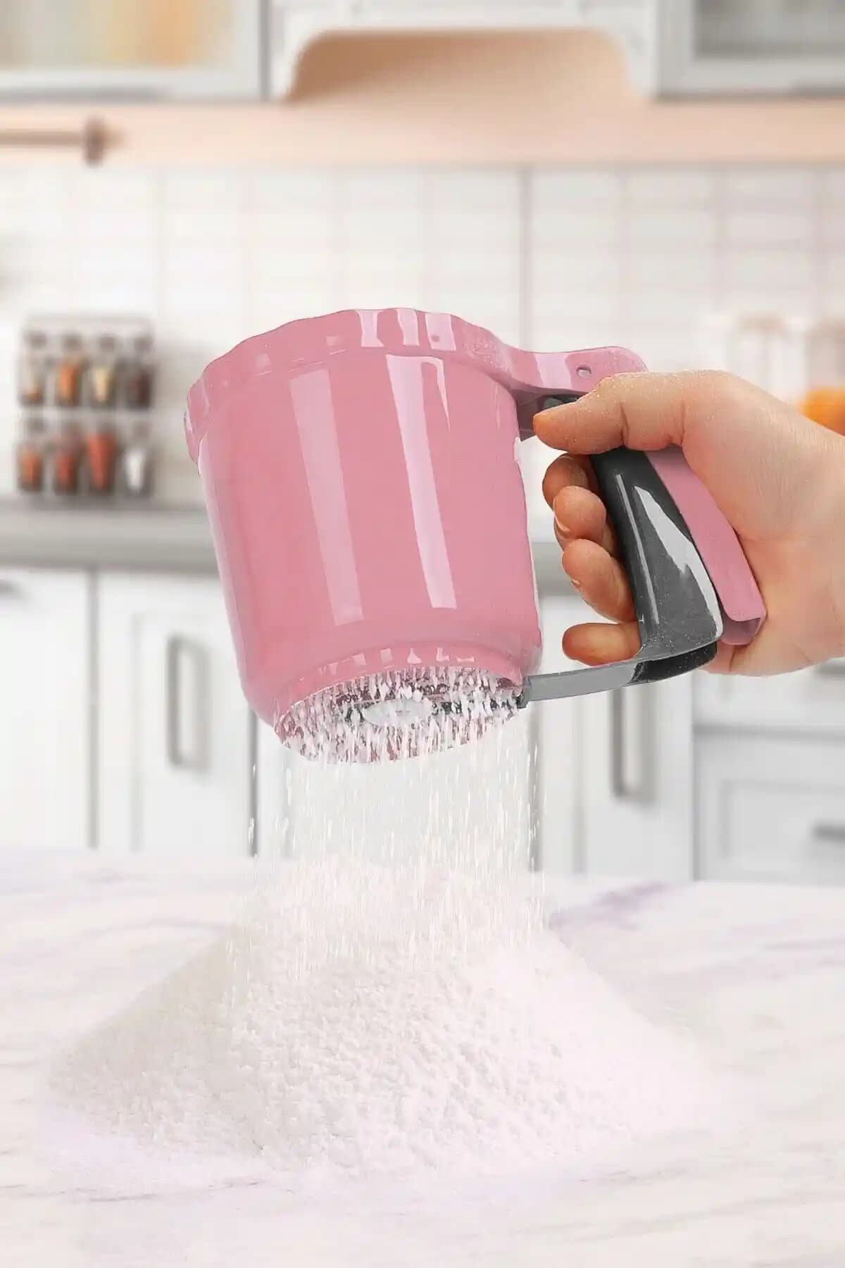 Genel Markalar Plastik Çok Amaçlı Un ve Pudra Şekeri Eleği: Dayanıklı ve Pratik Mutfak Arkadaşı