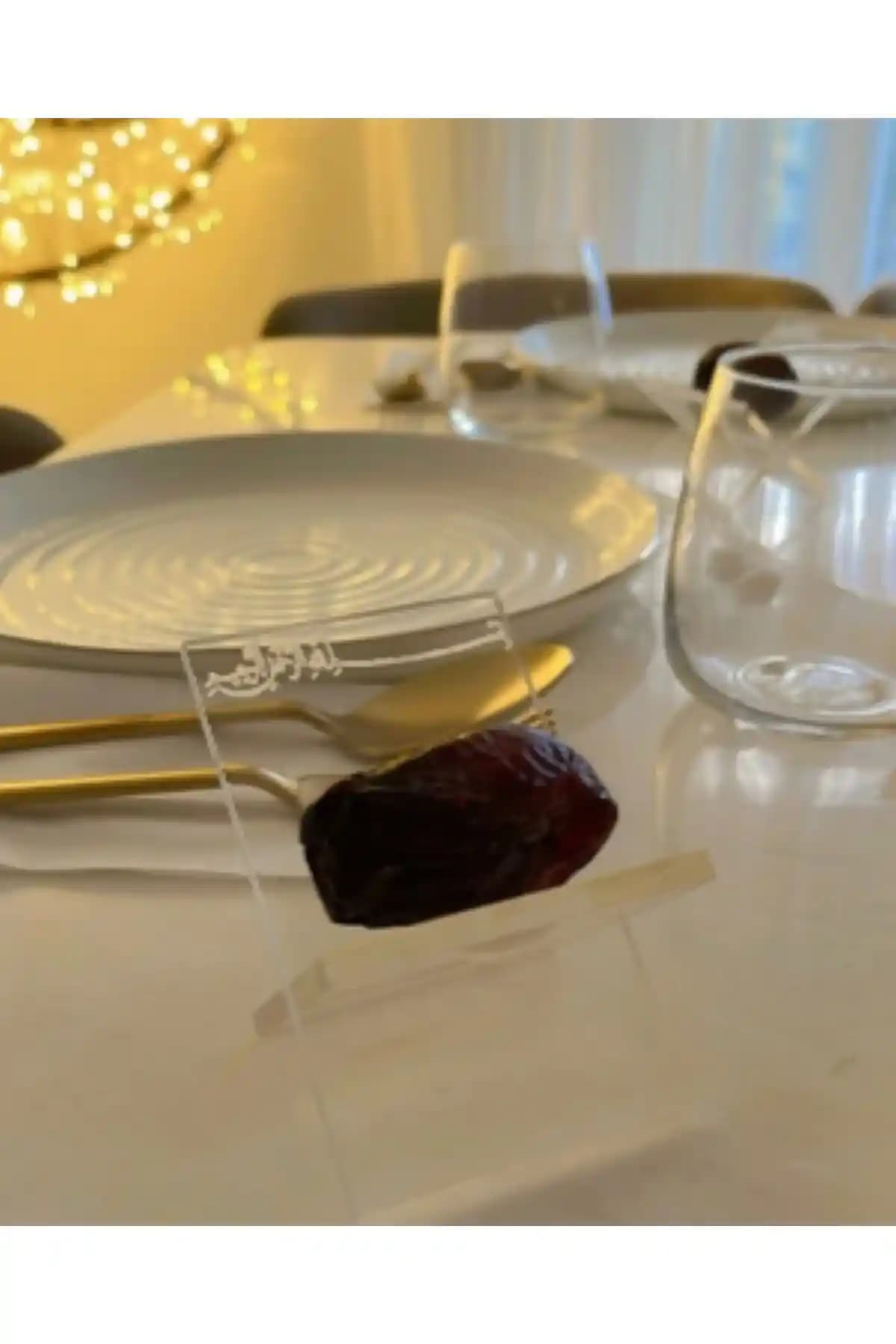 Genel Markalar Şeffaf Hurmalık: Ramazan Sofralarınız İçin Şık ve İşlevsel Sunum Çözümü