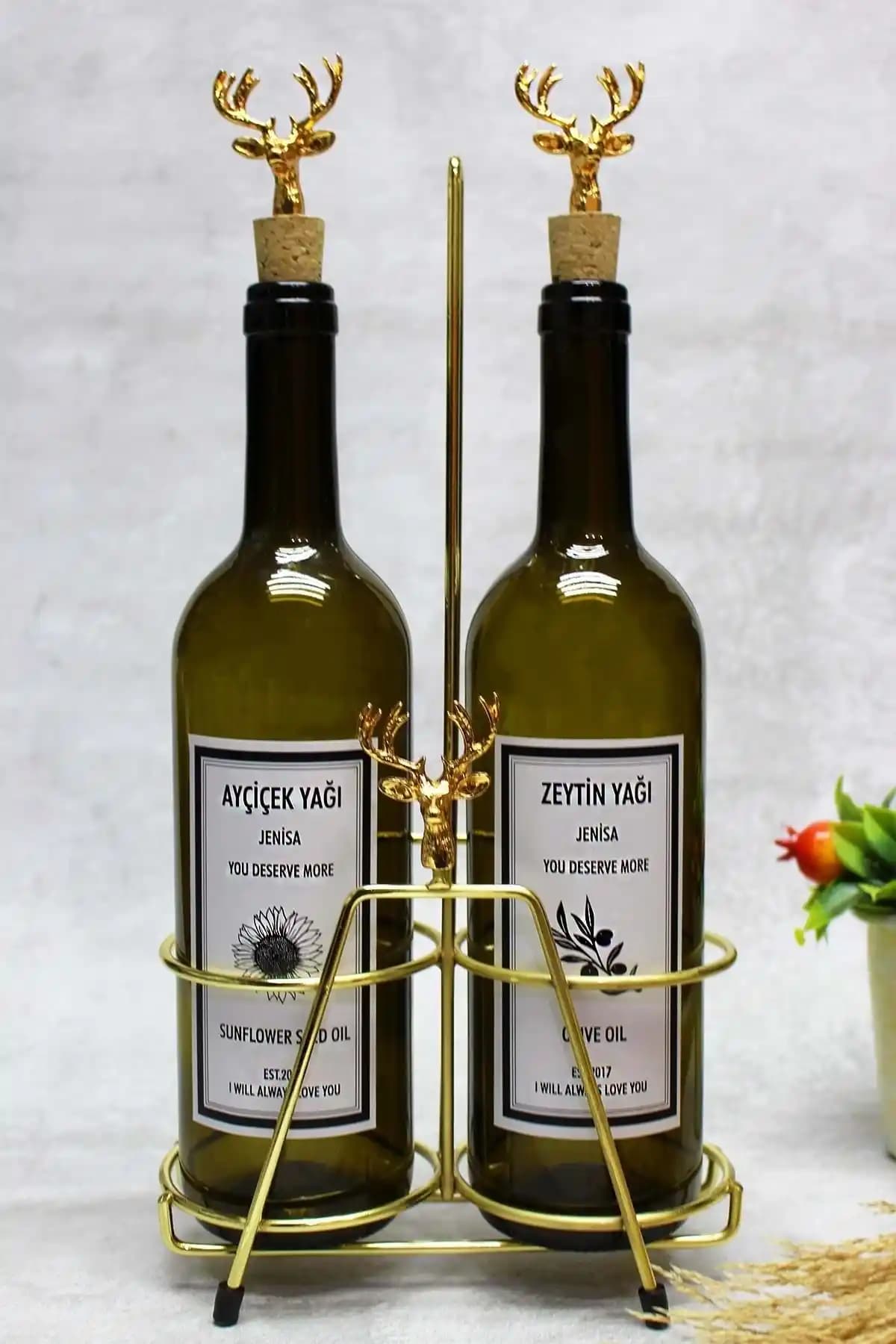 Jenisa Altın Renk Geyik Aksesuarlı Şık ve Modern Yağdanlık Tasarımı