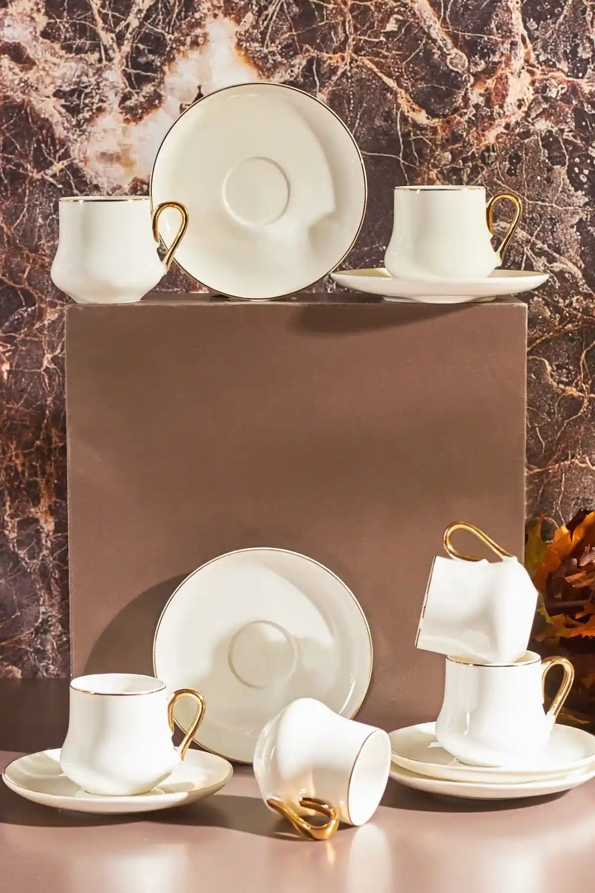 Karaca Helios 6 Kişilik Porselen Kahve Fincan Takımı Modern ve Dayanıklı Tasarım