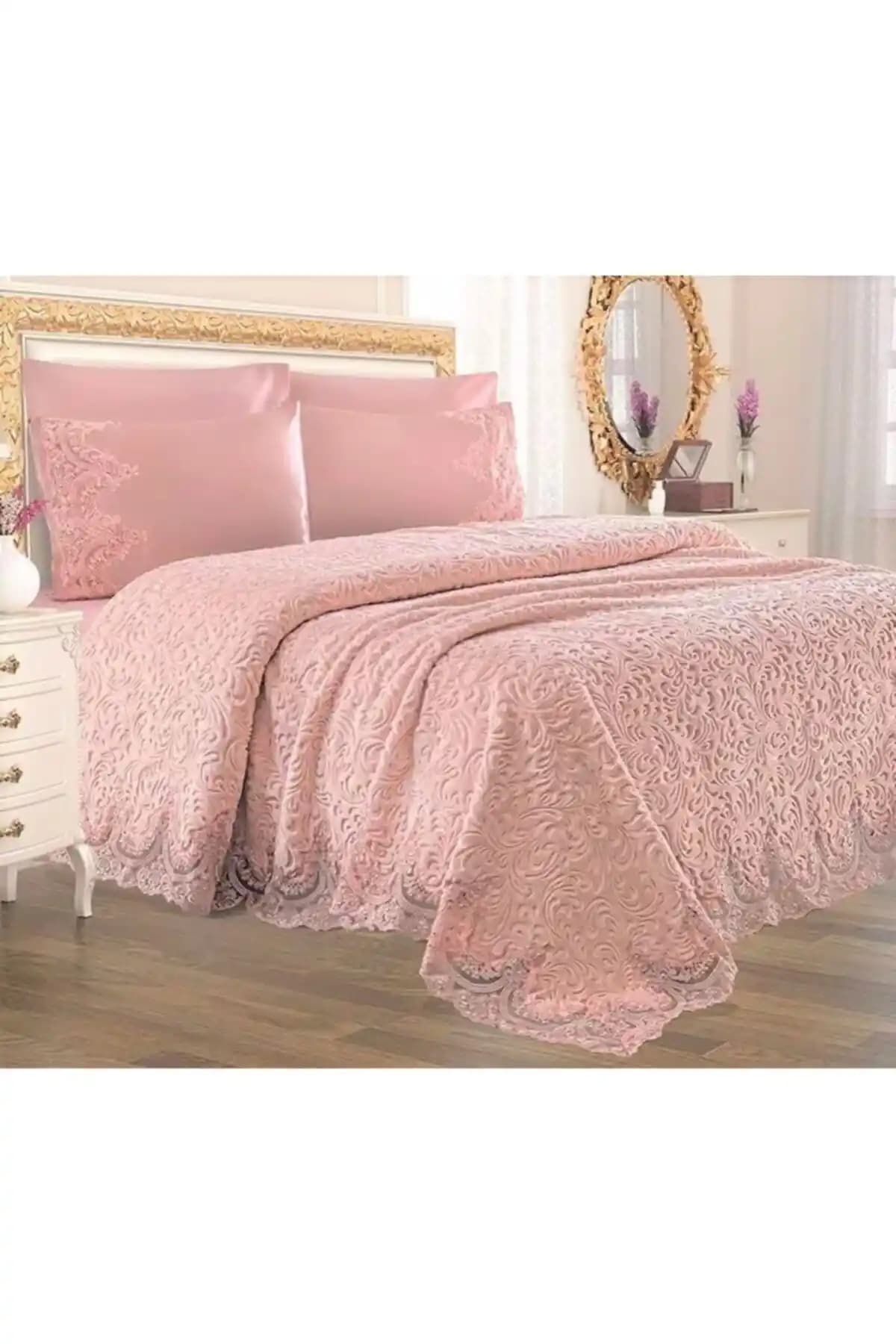 Kelebek 6 Parça Battaniye Seti Modern Tasarım ve Yüksek Konfor Sağlar