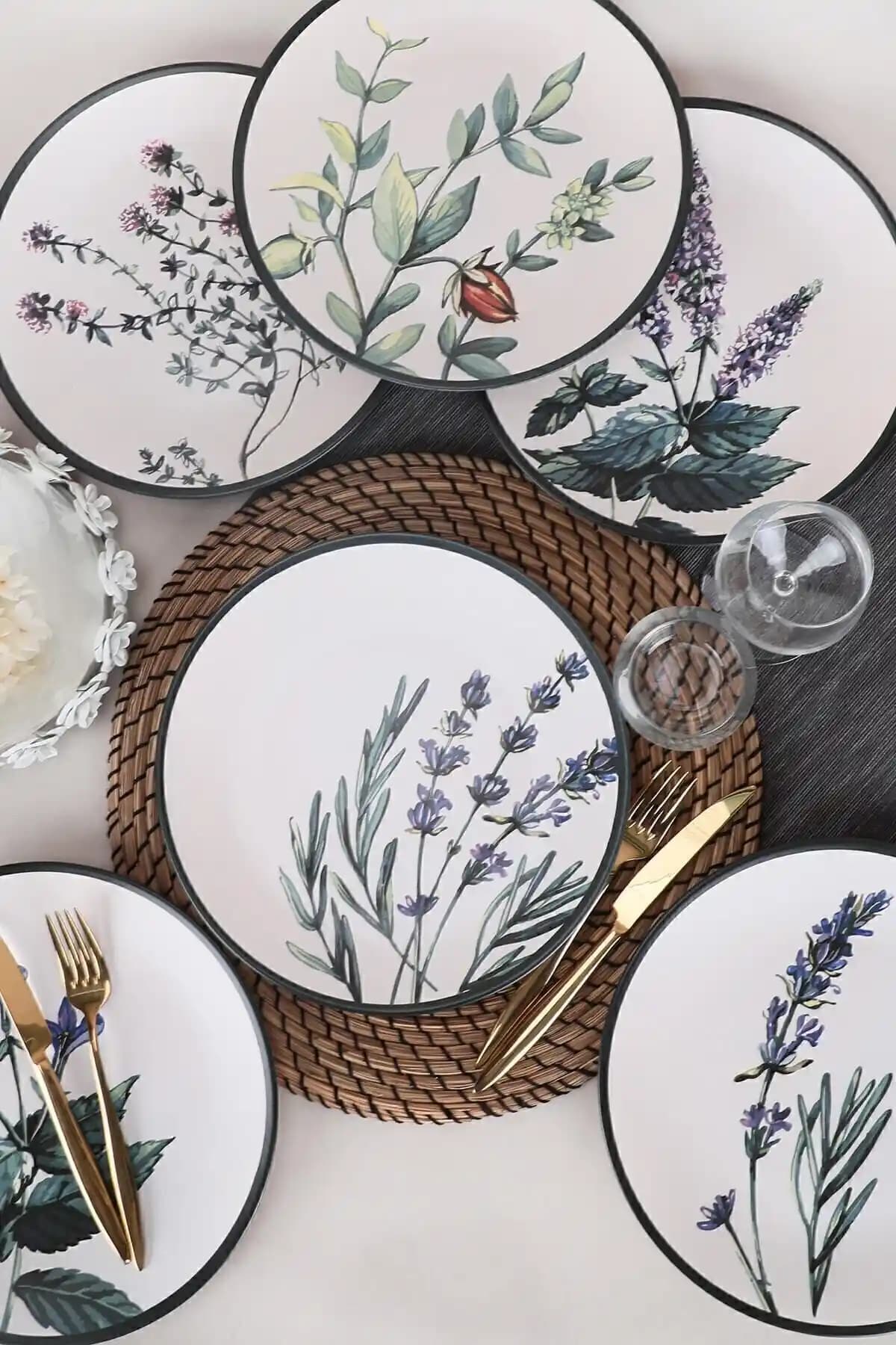 Keramika Çiçek Bahçesi Serisi Servis Tabağı Seti Estetik ve Dayanıklı Tasarım