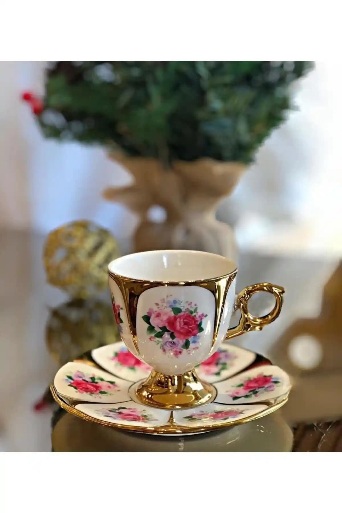 Kosova Stella Porselen 6'lı Ayaklı Kahve Fincanı Takımı Modern ve Şık Tasarım