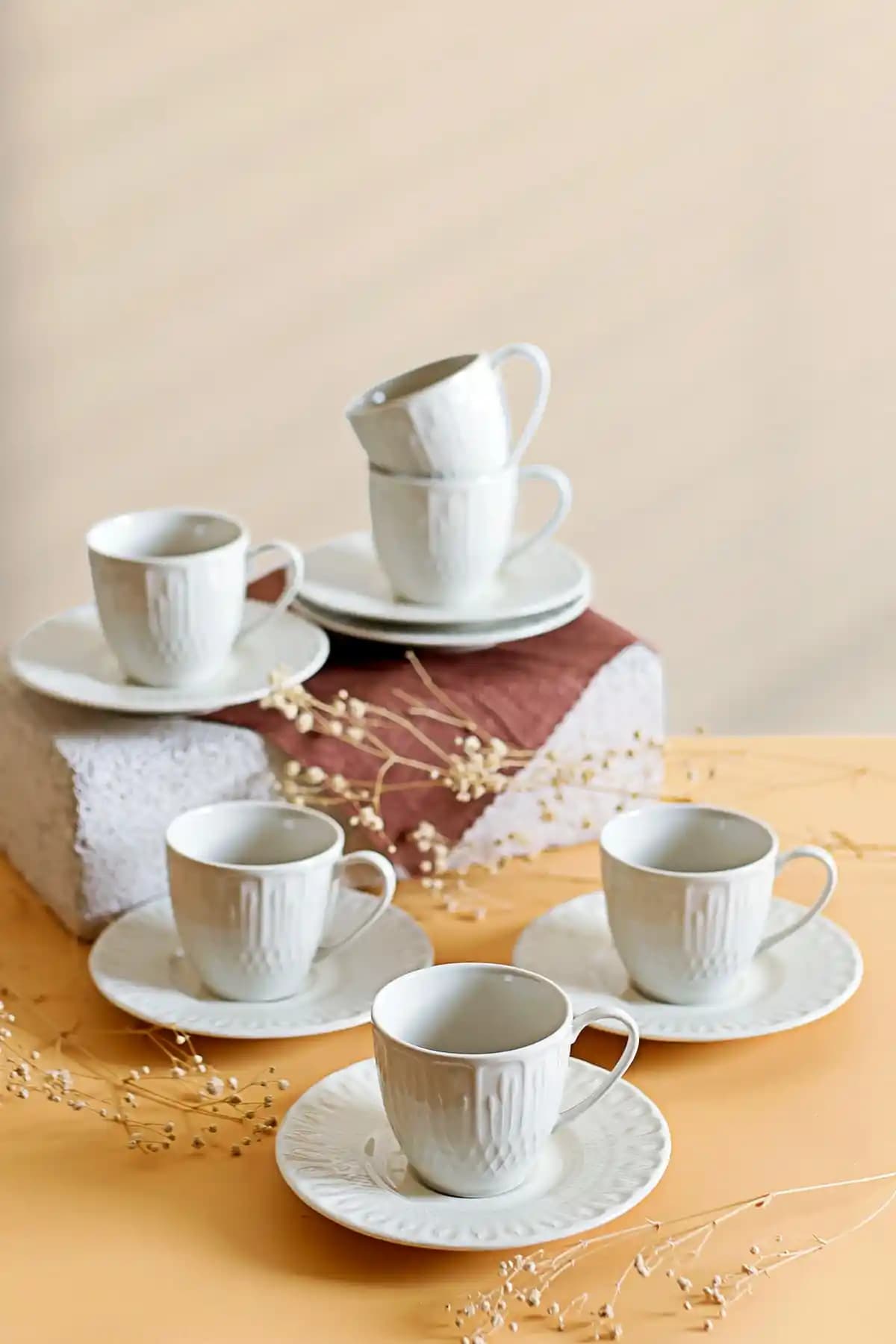 Kütahya Porselen Siena 12 Parça 6 Kişilik Fincan Takımı Estetik ve Dayanıklı Tasarım