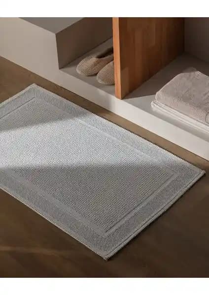 Madame Coco Banyo Paspası Karşılaştırması: Mavi ve Antrasit Modelleri Hakkında Detaylı İnceleme