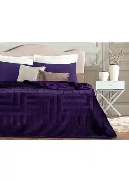 Madame Coco Clementine Vizon Emboss Çift Kişilik Battaniye Mor Renkli Şık ve Dayanıklı Tasarım