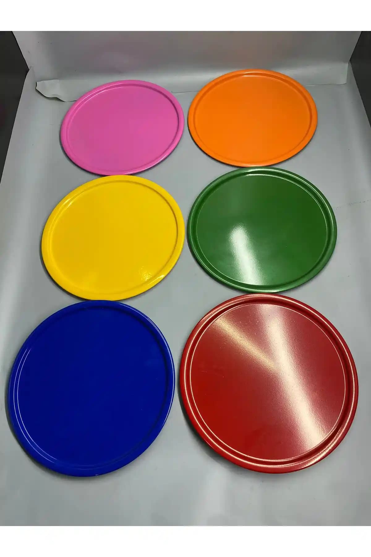 Mira Züccaciye 6'lı Metal Tepsi Seti Renkli ve Dayanıklı Pratik Sunum ve Dekorasyon Ürünü