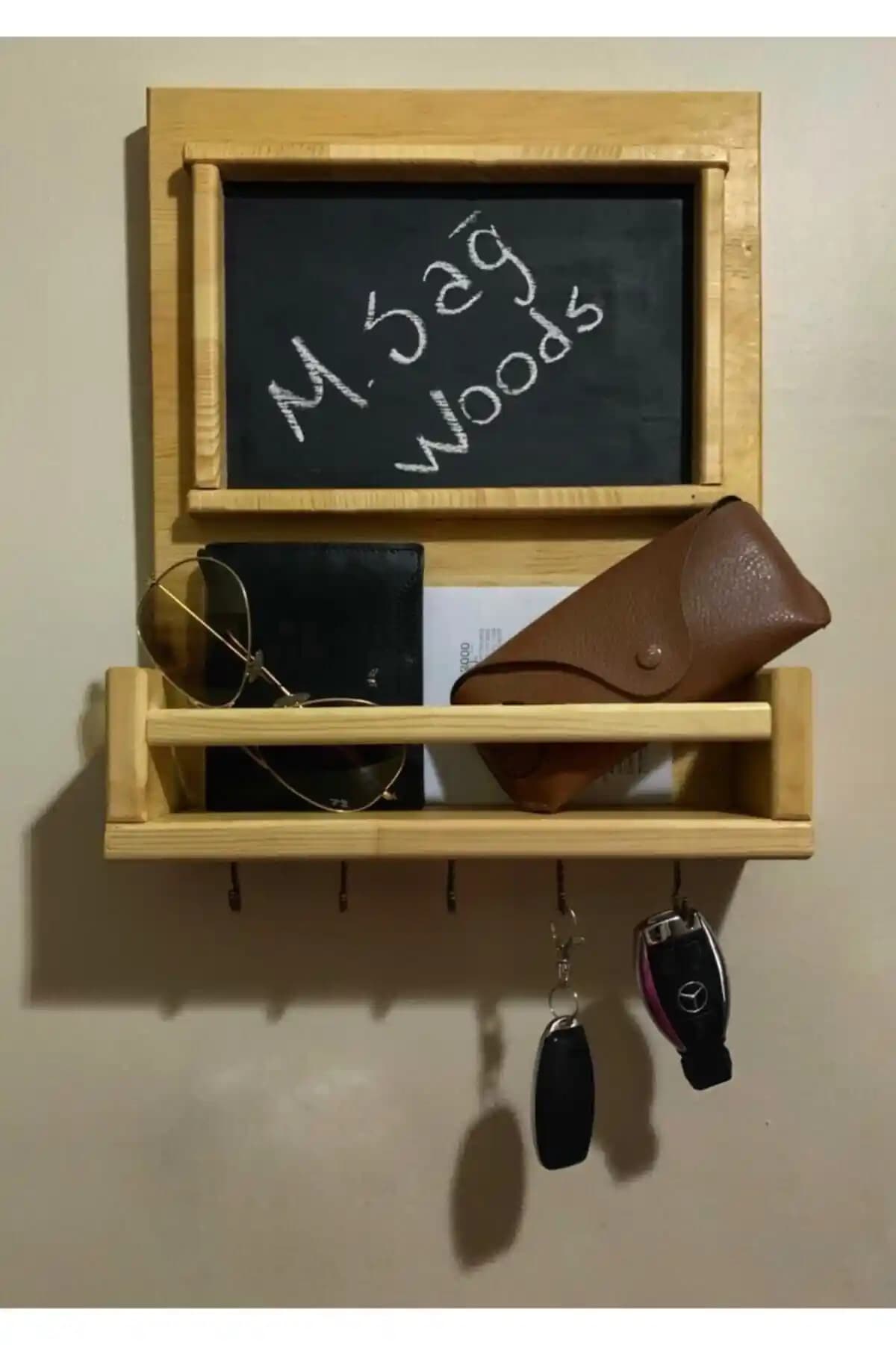 MSAĞWOODS Doğal Ahşap Masif Panel Kapı Önü Yazı Tahtası ve Anahtar Askısı