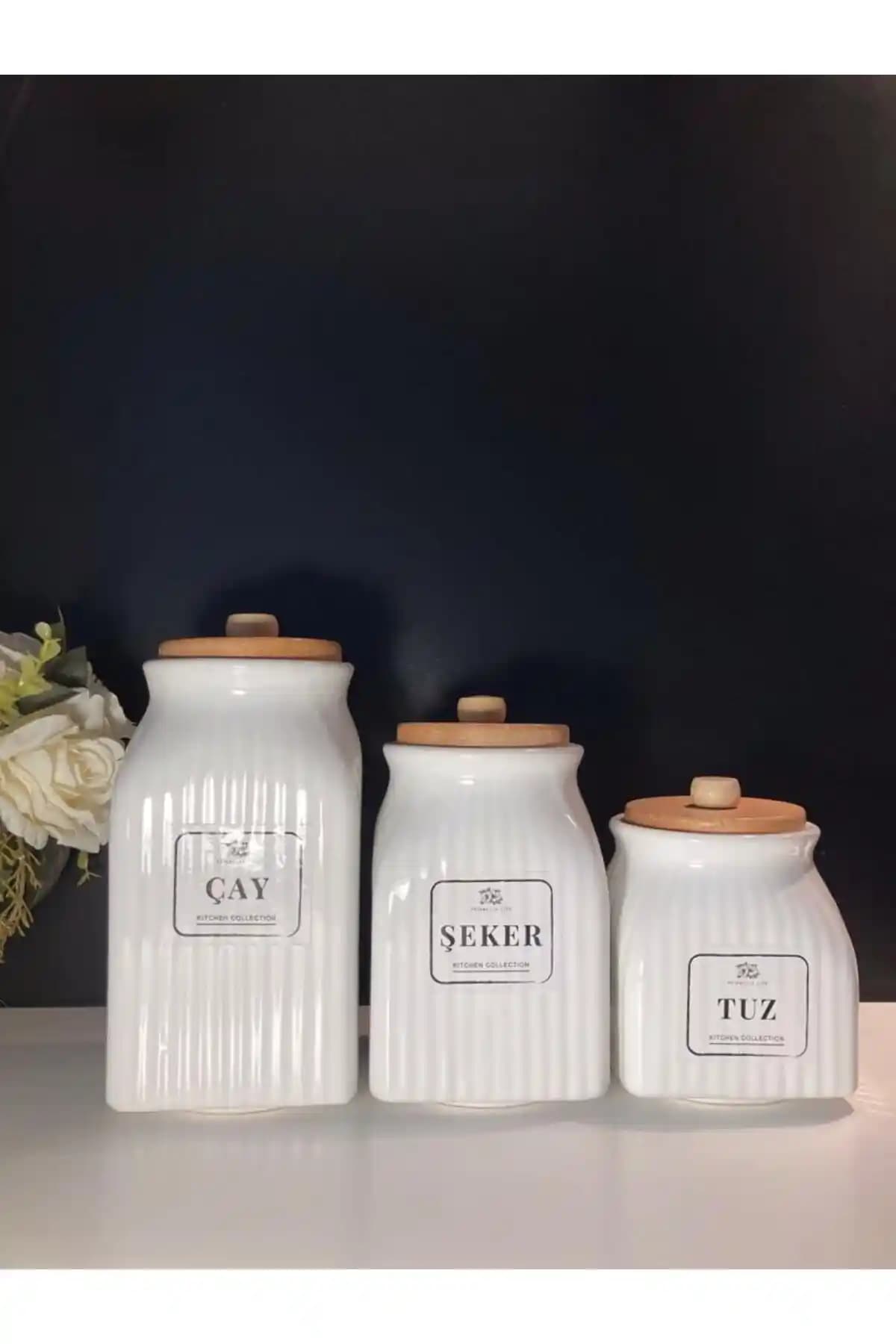 Pembelia Life 3’lü Porselen Kavanoz Seti ile Mutfaklarınızı Şık ve Düzenli Hale Getirin