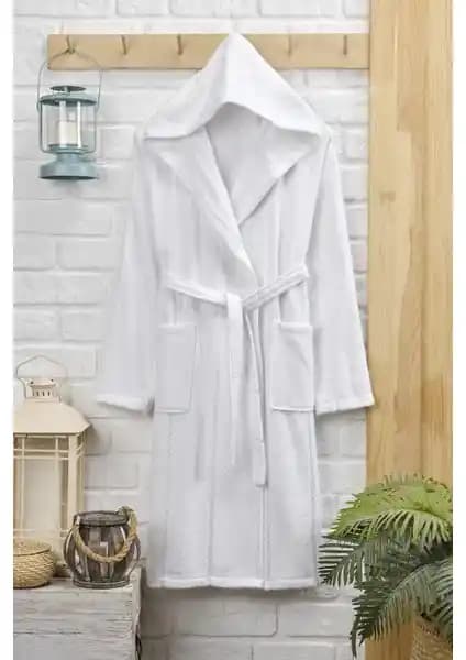 Rasersa ve Semecca Kadife Kapüşonlu Bornoz Karşılaştırması: Özellikler ve Kullanıcı Yorumları