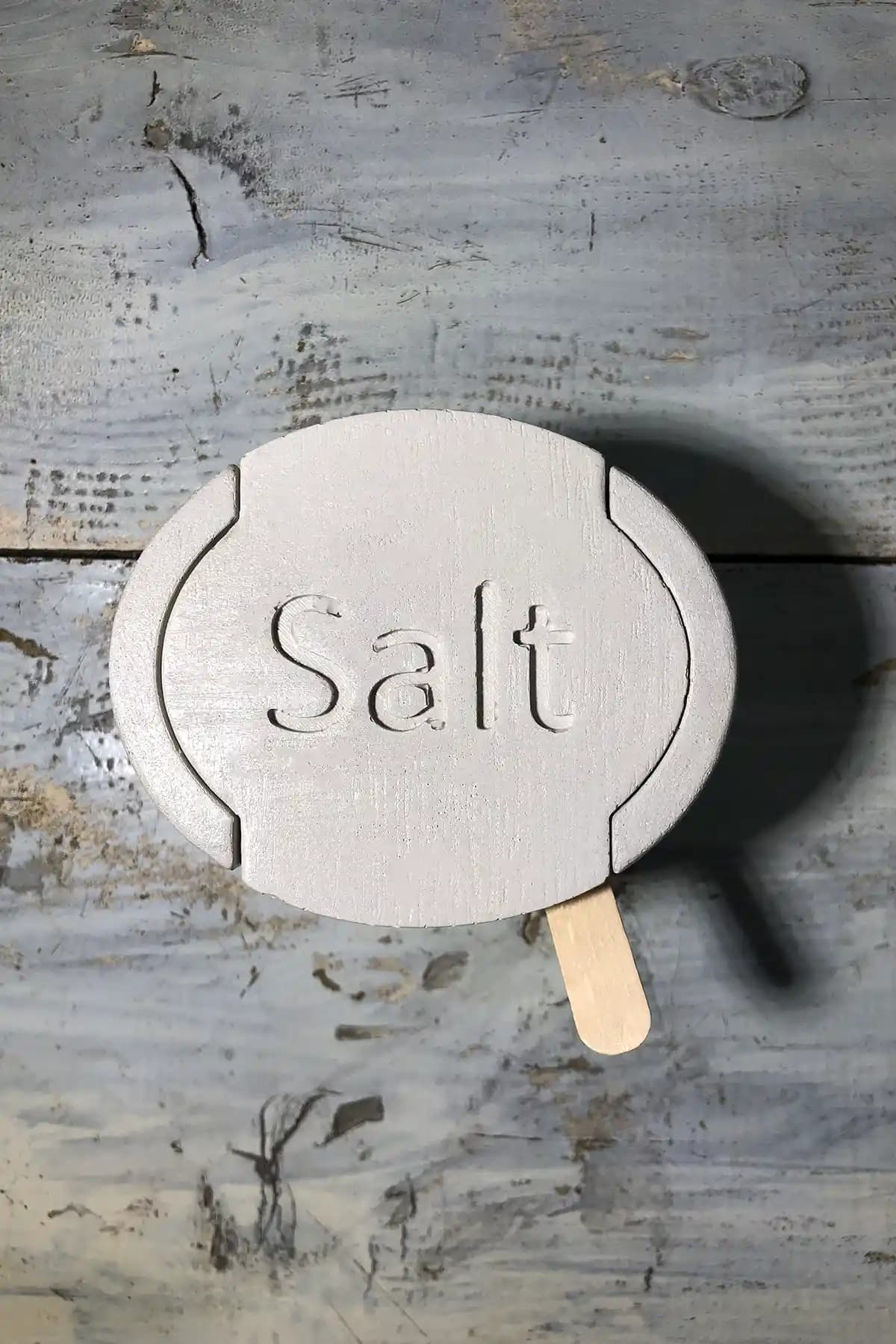 STD Beton Celery Dekoratif Tuzluk: Modern ve Rustik Tarzlarda Şık Masa Aksesuarı