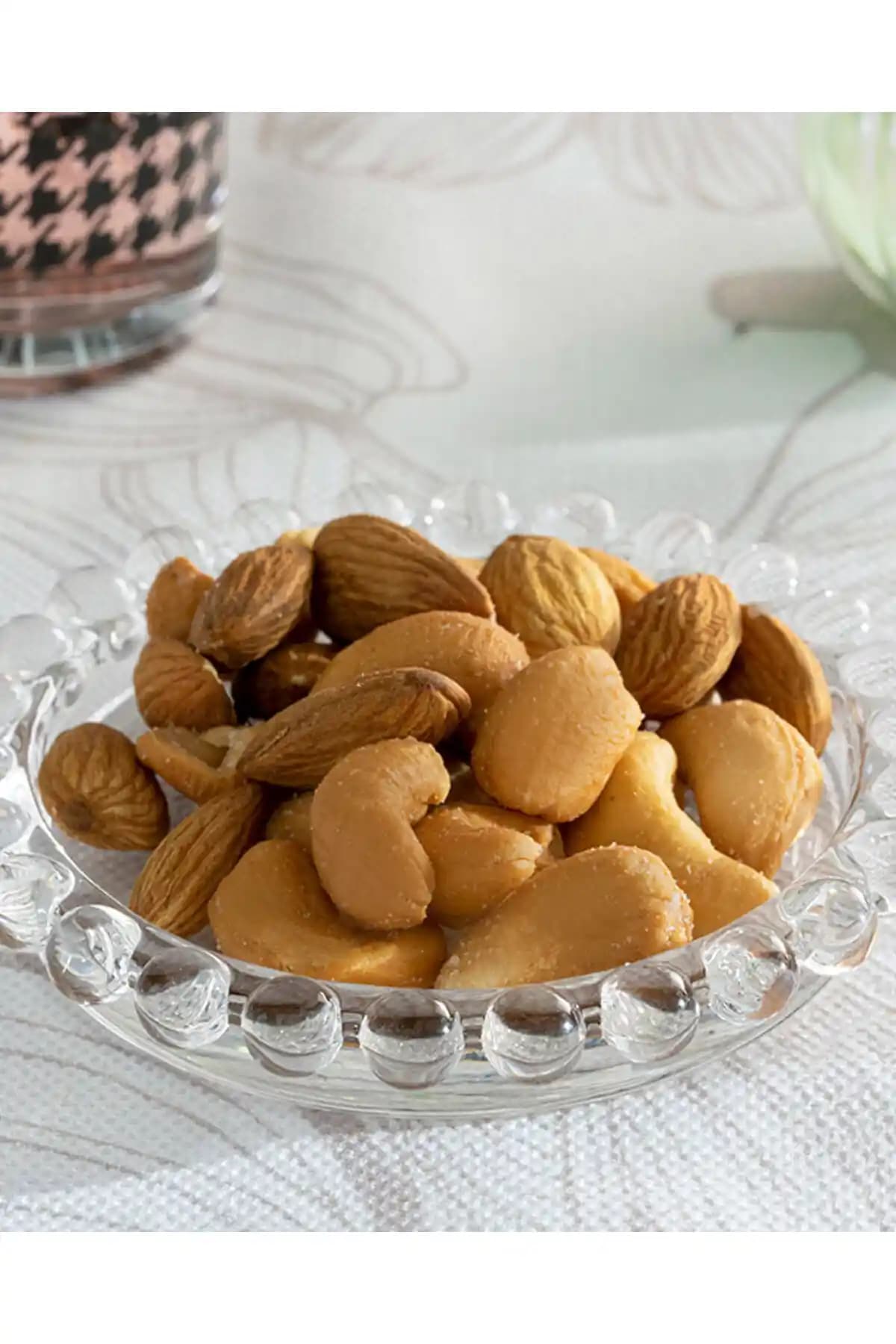 Türkçe Ev Miny Cam Kuruyemişlik: Şık ve Pratik Mutfak Aksesuarı Özellikleri ve Kullanım Alanları