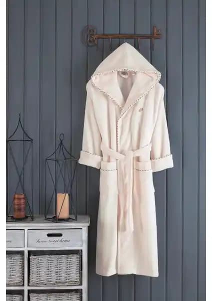 Varol Biyeli Bambudan Üretilen Kapşonlu ve Şal Yaka Bornoz Karşılaştırması