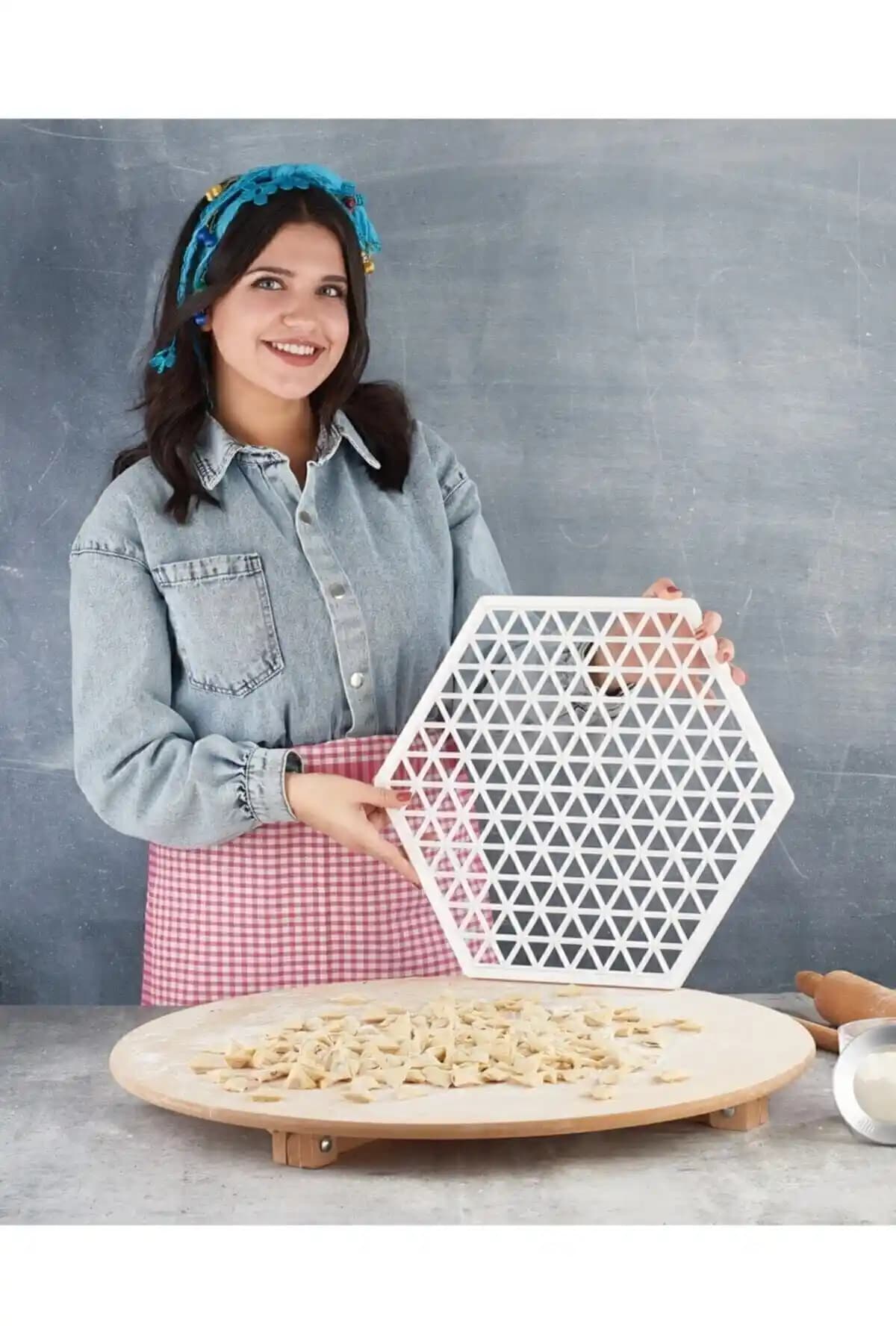 Vip Ahmet Pratik Üçgen Mantı Kalıbı XL 40cm - Mutfakta Zaman ve Emek Tasarrufu Sağlayan Ürün