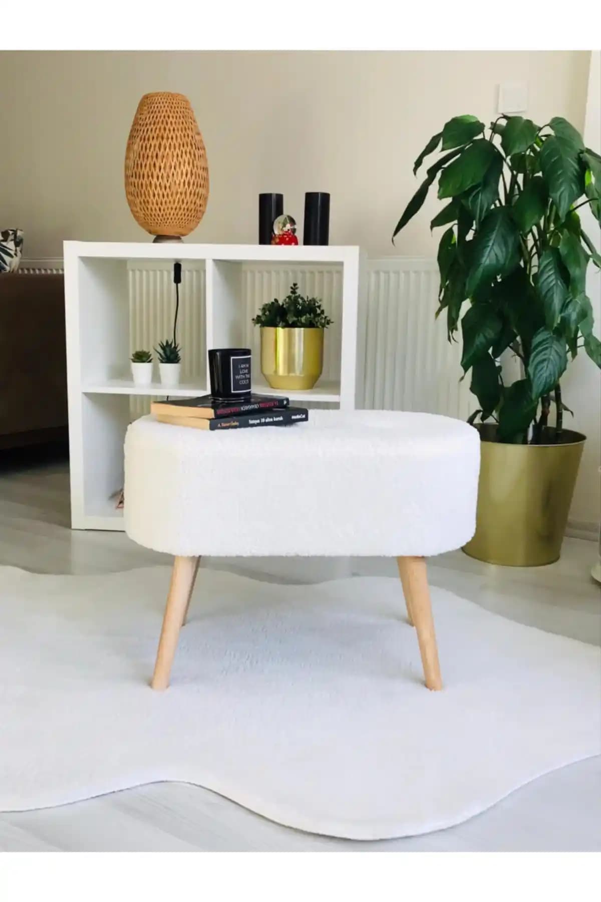 WEBPANYA Gürgen Ahşap Ayak Beyaz Puf Modern ve Dayanıklı Oturma Mobilyası