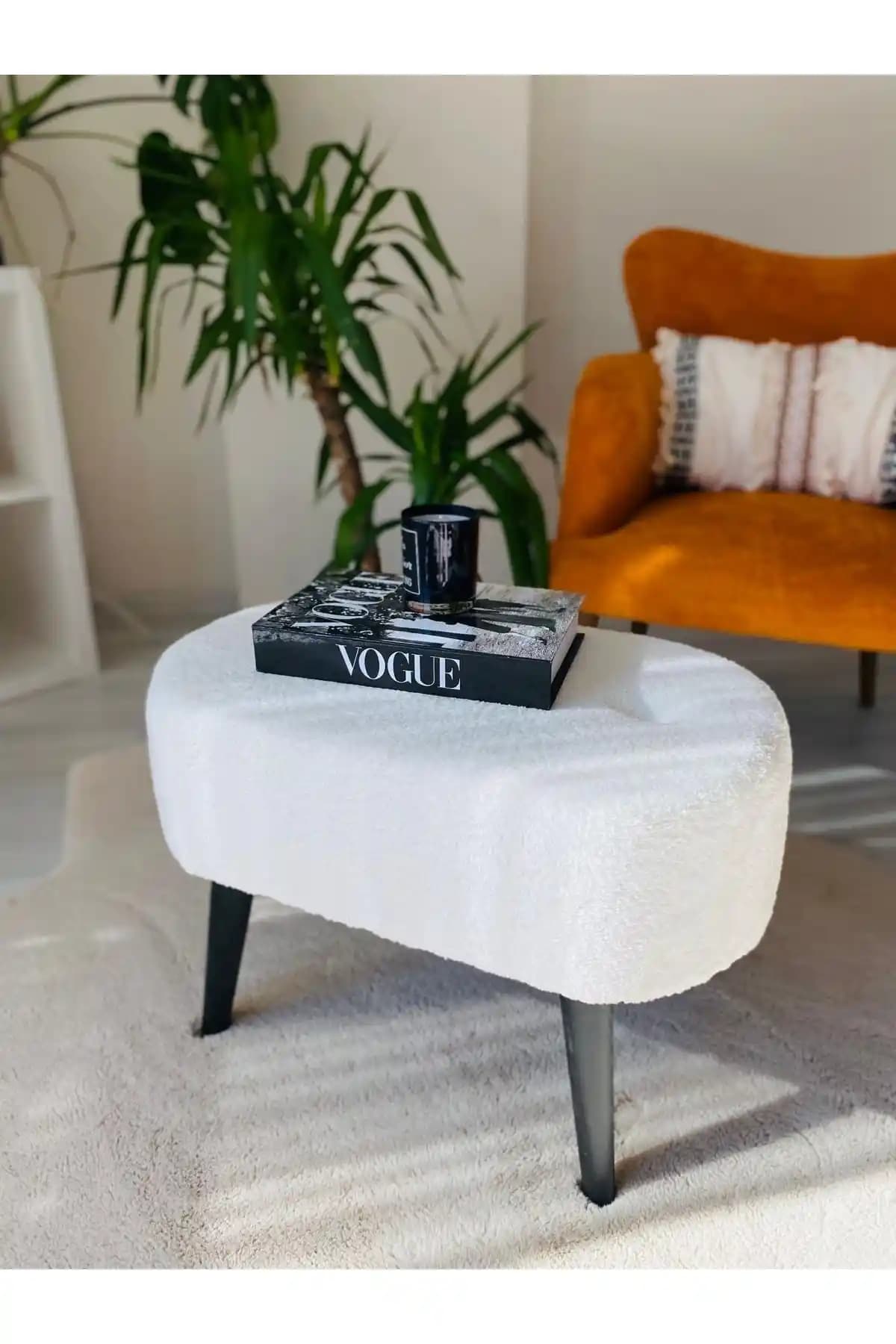 WEBPANYA Gürgen Siyah Ahşap Ayaklı Oval Puf Bench: Estetik ve Konfor Sunan Modern Mobilya