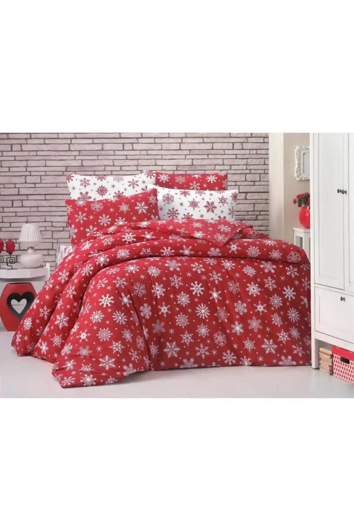 Yılbaşı Konsepti Kırmızı Çift Kişilik Pamuklu Nevresim Takımı Özellikleri ve Kullanım İpuçları