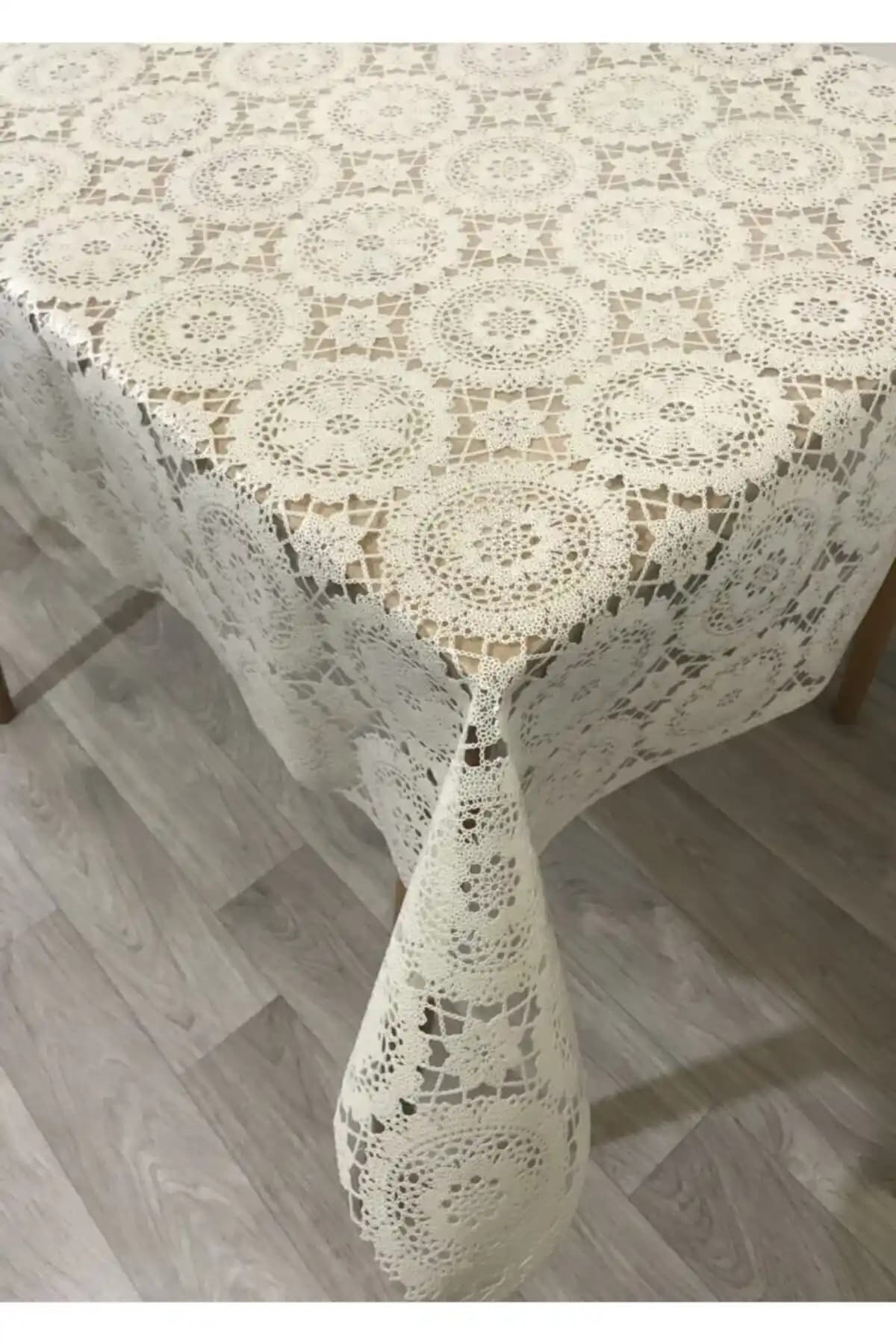 Yılzhome Hasır Masa Örtüsü: Şık ve Dayanıklı Tasarım ile Dekorasyonunuza Zarif Dokunuş