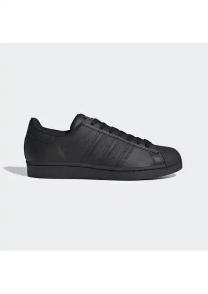 Adidas Originals EG4957 Superstar Ayakkabıları: Şıklık ve Dayanıklılığın Modern Bir Buluşması