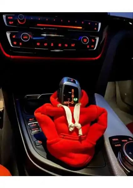 Aracınıza Şıklık ve İşlevsellik Katacak Vites Kılıfı Özellikleri ve Kullanım Avantajları