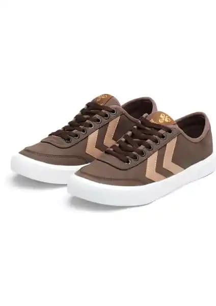 Hummel Stockholm Nubuq Spor Ayakkabı Kadınlar İçin Şık ve Konforlu Günlük Kullanım Modeli