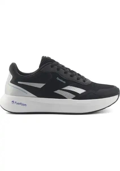 Reebok Edgewood Siyah Kadın Koşu Ayakkabısı Performans ve Şıklık Sunan Modern Tasarım
