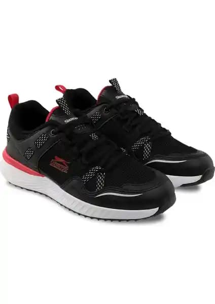 Slazenger Bench Kadın Sneaker Ayakkabı: Şıklık ve Rahatlığın Modern Buluşması